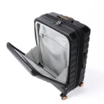 https://gobyluggage.com/product/titan/